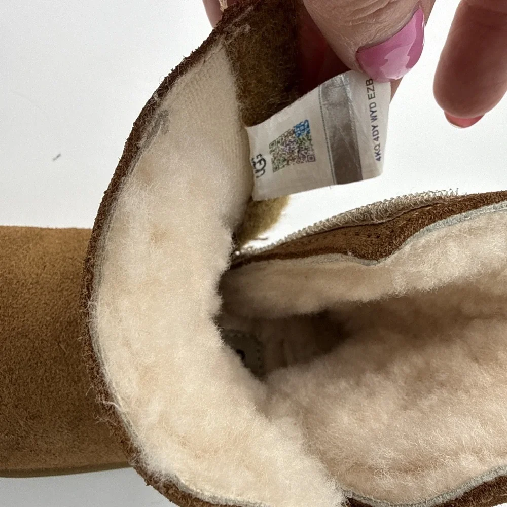 UGG Keelan Classic Brown Suede Baby Bootie Hook & Loop US 04/05 M
